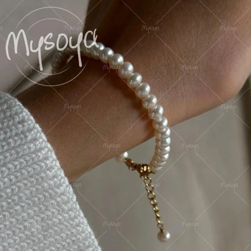 

MYSOYA 5-6mm Classic White Freshwater Pearl Bracelet Classic with Gift Box, Gift for Him/ Her, for Birthday/ Wedding Gift A0283