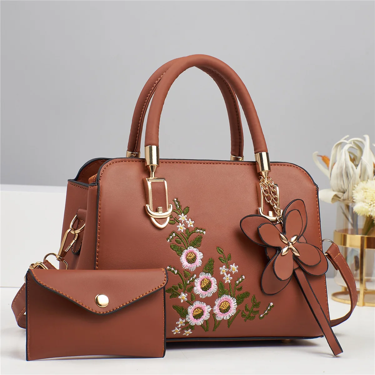 Bolsa de Ombro Feminina 2026 Luxo Crossbody - usage example