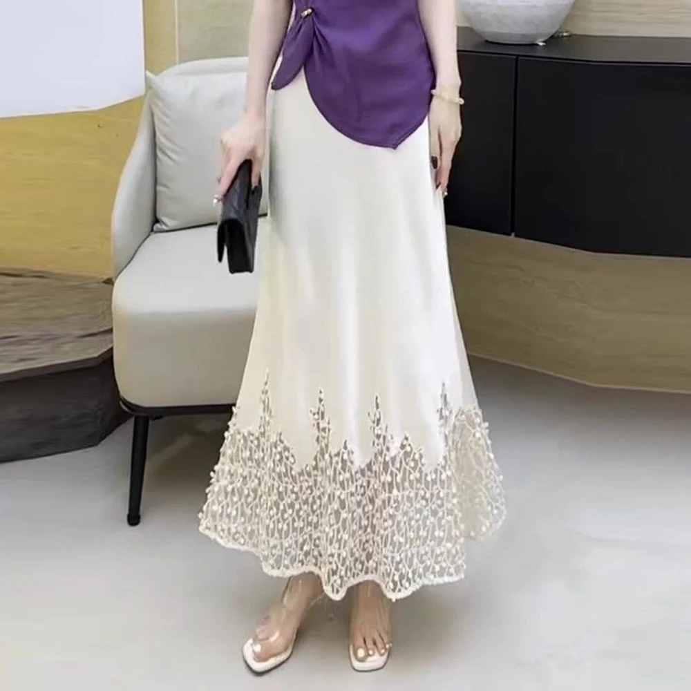

2025 new lace splicing hip skirt is popular this year, beautiful champagne satin skirt women