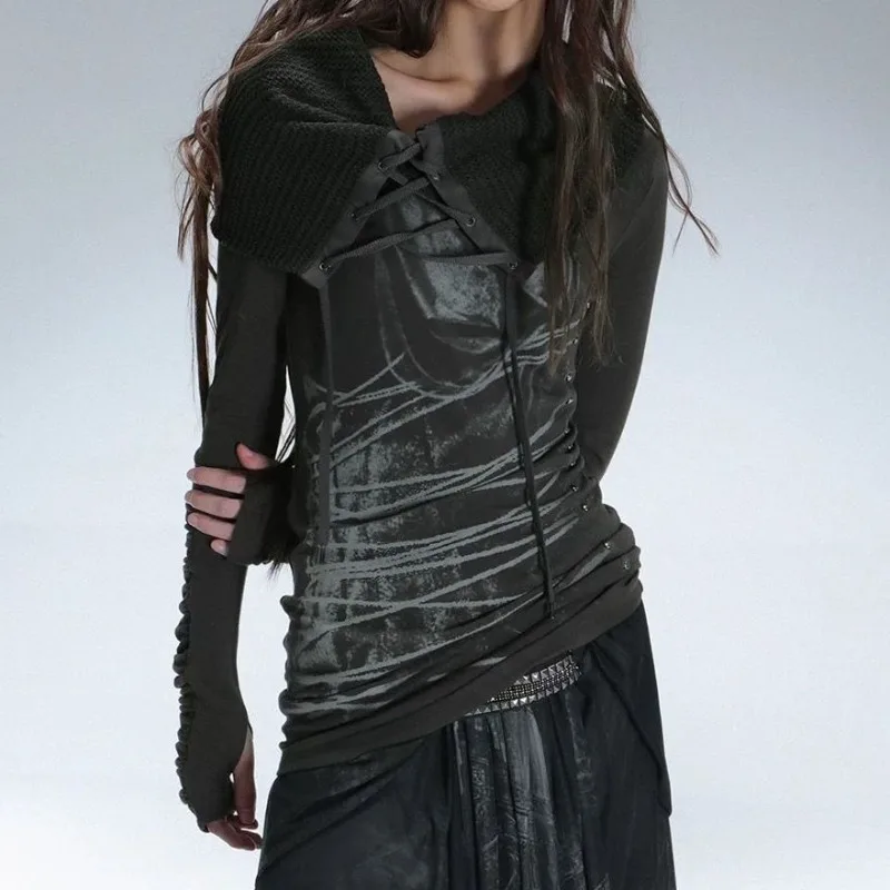 

Американская ретро-футболка с принтом, повседневная, с длинным рукавом, женская, весна 2026, новая, с отложным воротником, на шнуровке, приталенная, плиссированная