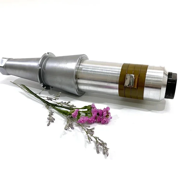 15khz 2600w Pzt4 Or Pzt8 Ultrasonic Transducer With Booster For Plastic Welding Equipment