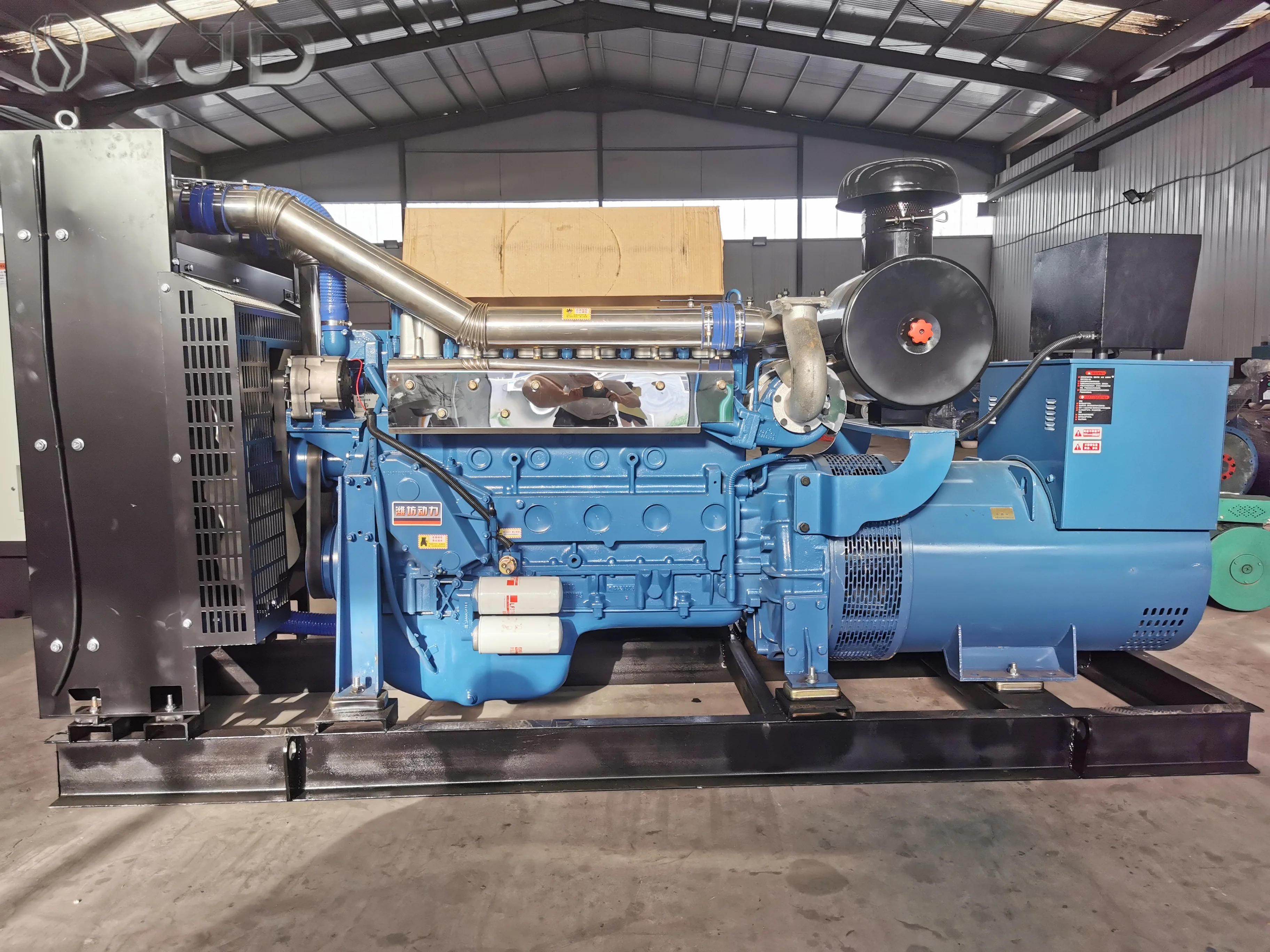 

300KW Diesel Generators 375KVA Multi-Cylinder Soundproof Boxes Auto Start ATS Mobile Type Fully Automatic Generator Sets