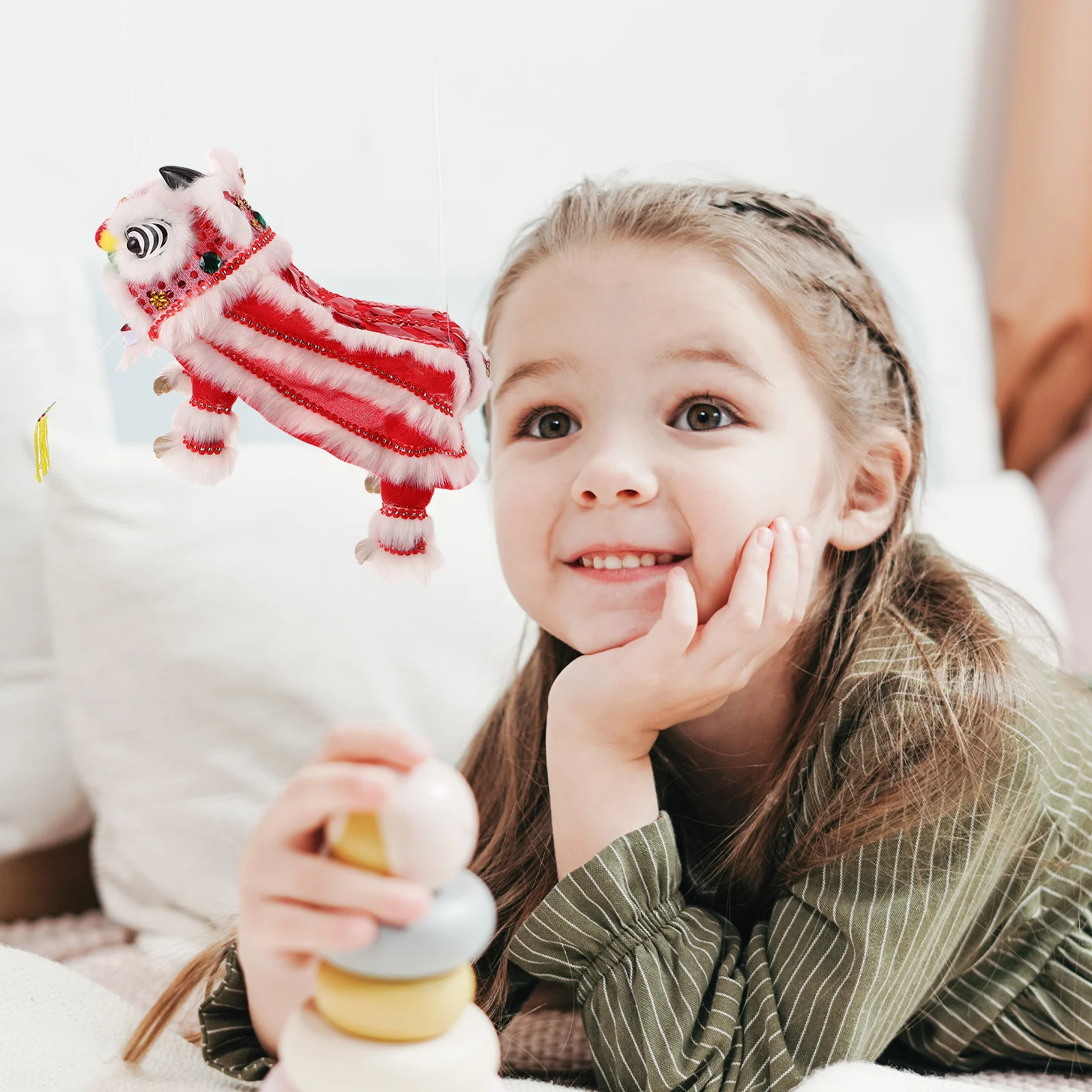 Burattino di corda di leone: marionetta tradizionale di corde a mano per bambini Festival di Capodanno cinese Spettacolo culturale interattivo