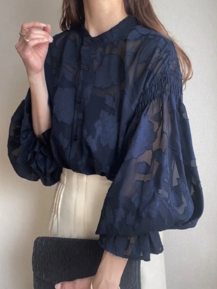 

Женская рубашка в стиле ретро, японская летняя новая блузка, прозрачная ткань, рукав-фонарик, вышивка, воротник-стойка, полная длина, топы на пуговицах