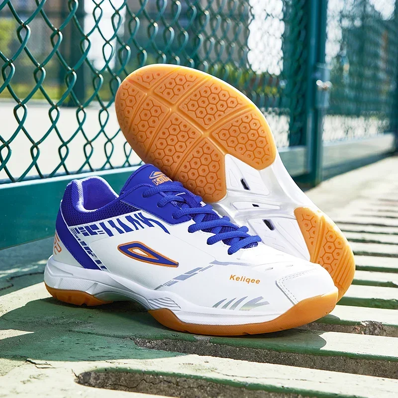 New Tennis Shoes Mens Badminton Sneakers Light Table Tennis Footwears Luxury Gym Sneakers Male training running shoes for man