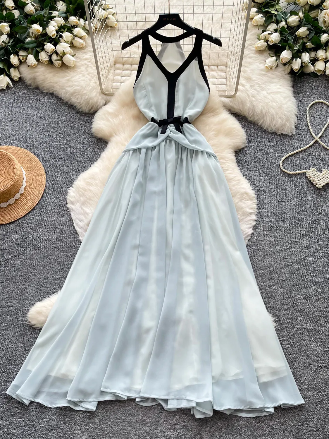 Women's Blue Halter V-Neck Fairy Dress Vintage French Vacation Style A-Line Maxi Dress Elegant Maxi Dress for Women Summer 2026