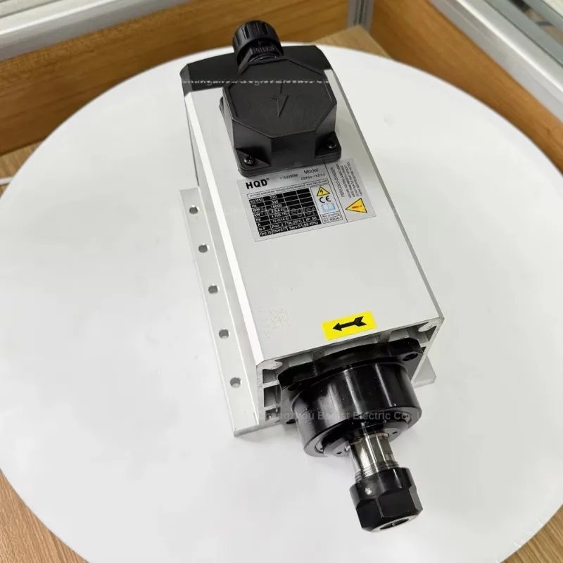 HQD GDF53-18Z/3.5 numerical control machine tool spindle 3.5kw 18000 rpm 12A 220V 380V air-cooled router spindle motor