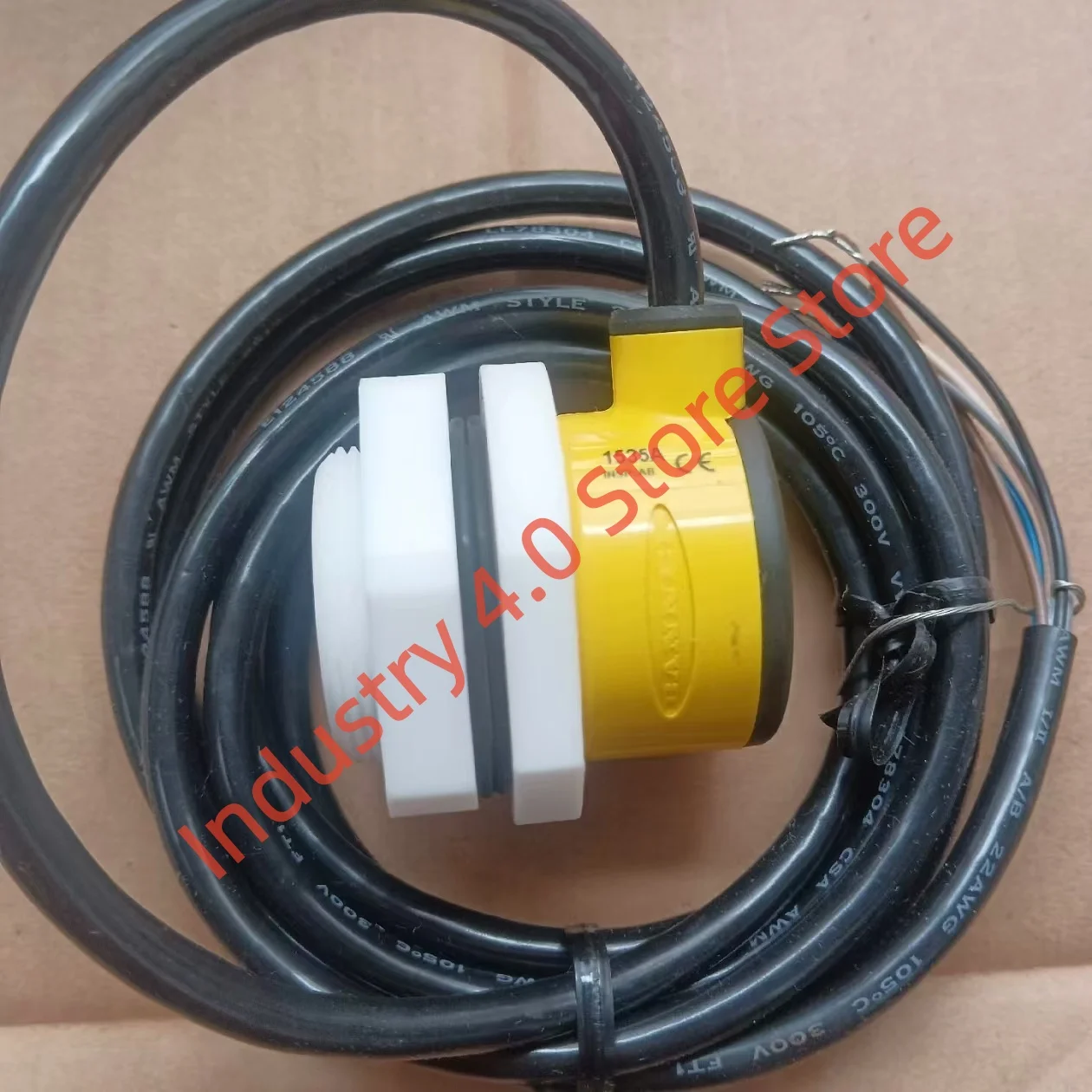 

New in box SM312WQD T30UINA sensor