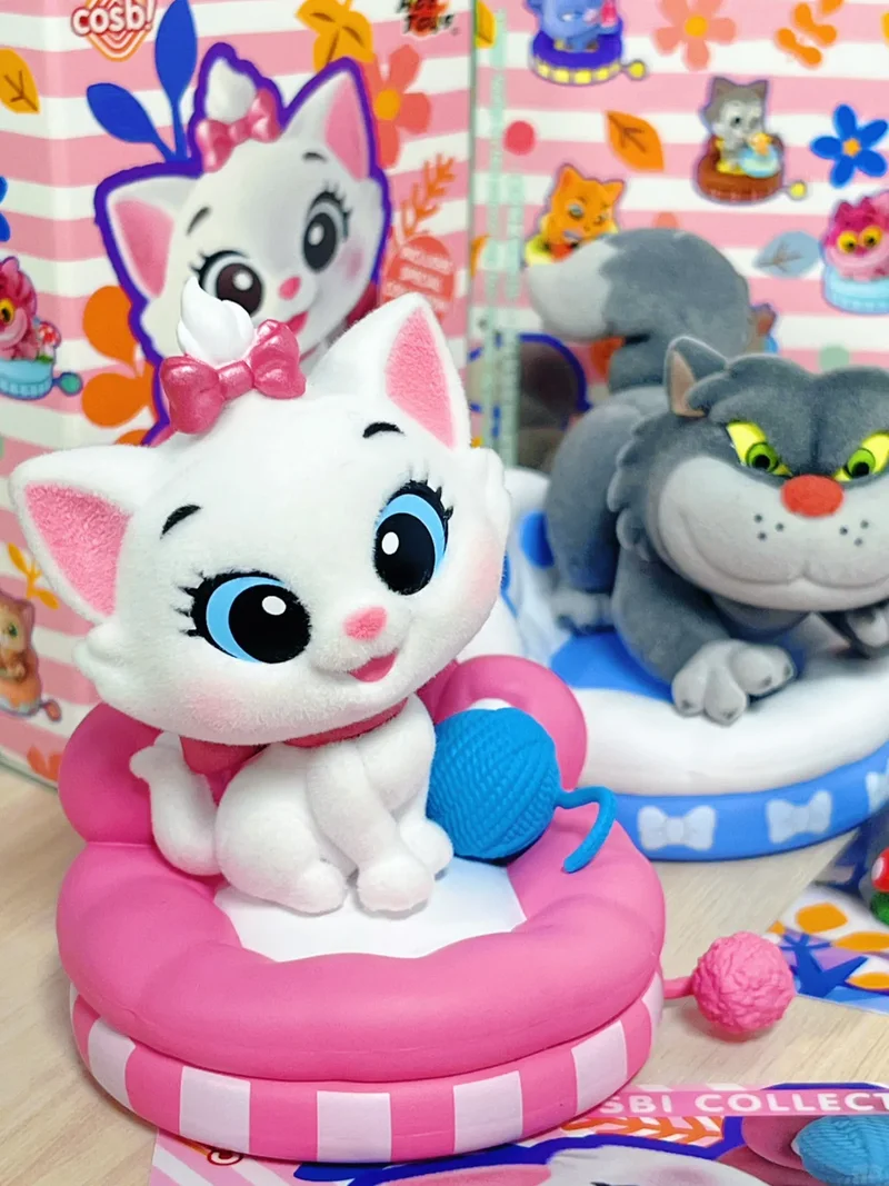 

Hot Toys Cat Party Plush Edition Cosbi Blind Box Mini Doll Q Edition Anime Characters Mystery Suprise Fashion Game Doll Gift