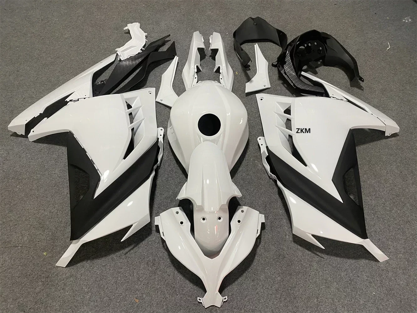 

For Ninja300 EX300 2013-2014-2015-2016-2017 Motorcycle Full Fairing Kit New Fit Ninja 300 Cowling Bodywork Injection