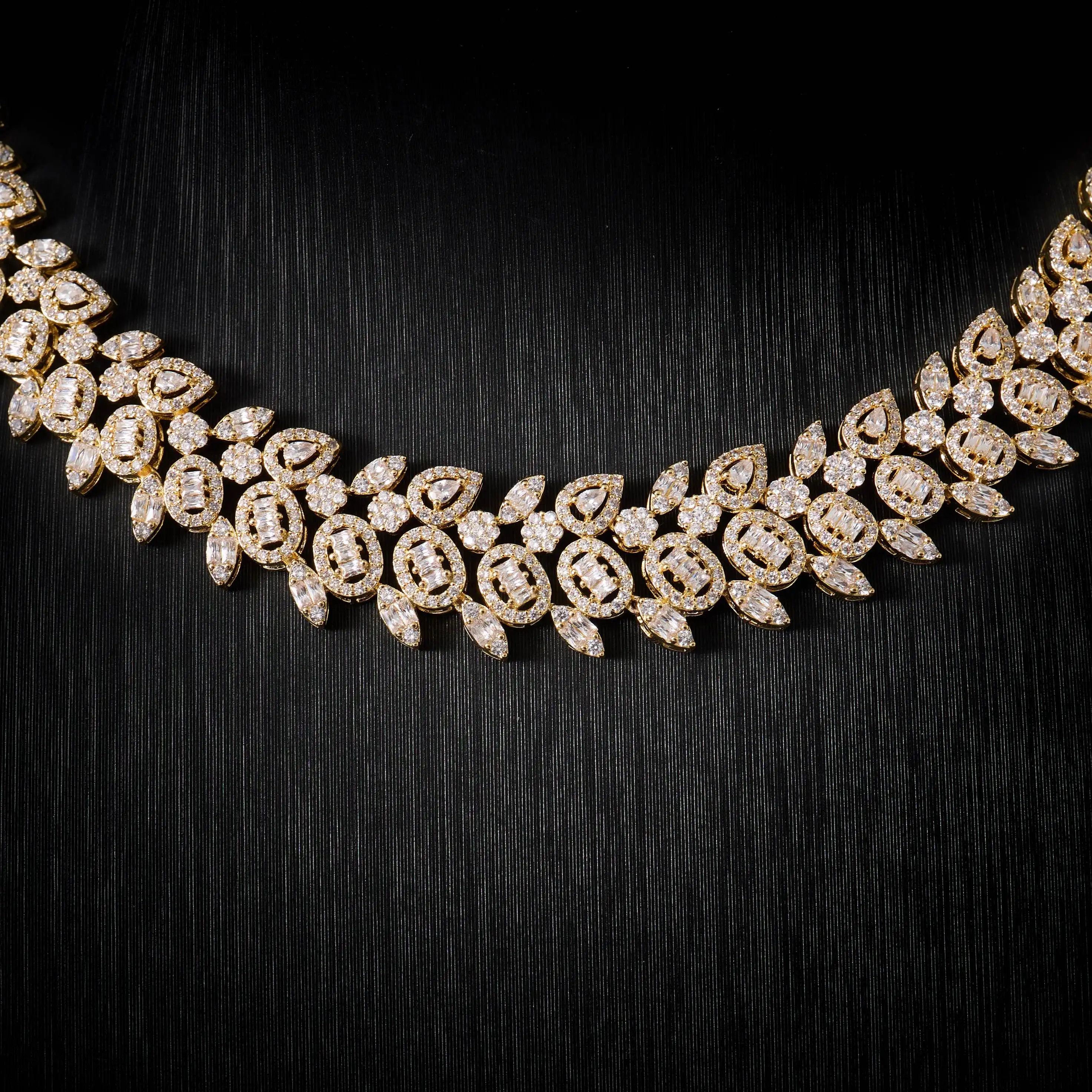IN JEWELIFE 00143 Trendy Jewelry Set for Women Cubic Zirconia Elegant Set for Saudi Dubai Party Bridal Accessory Gift
