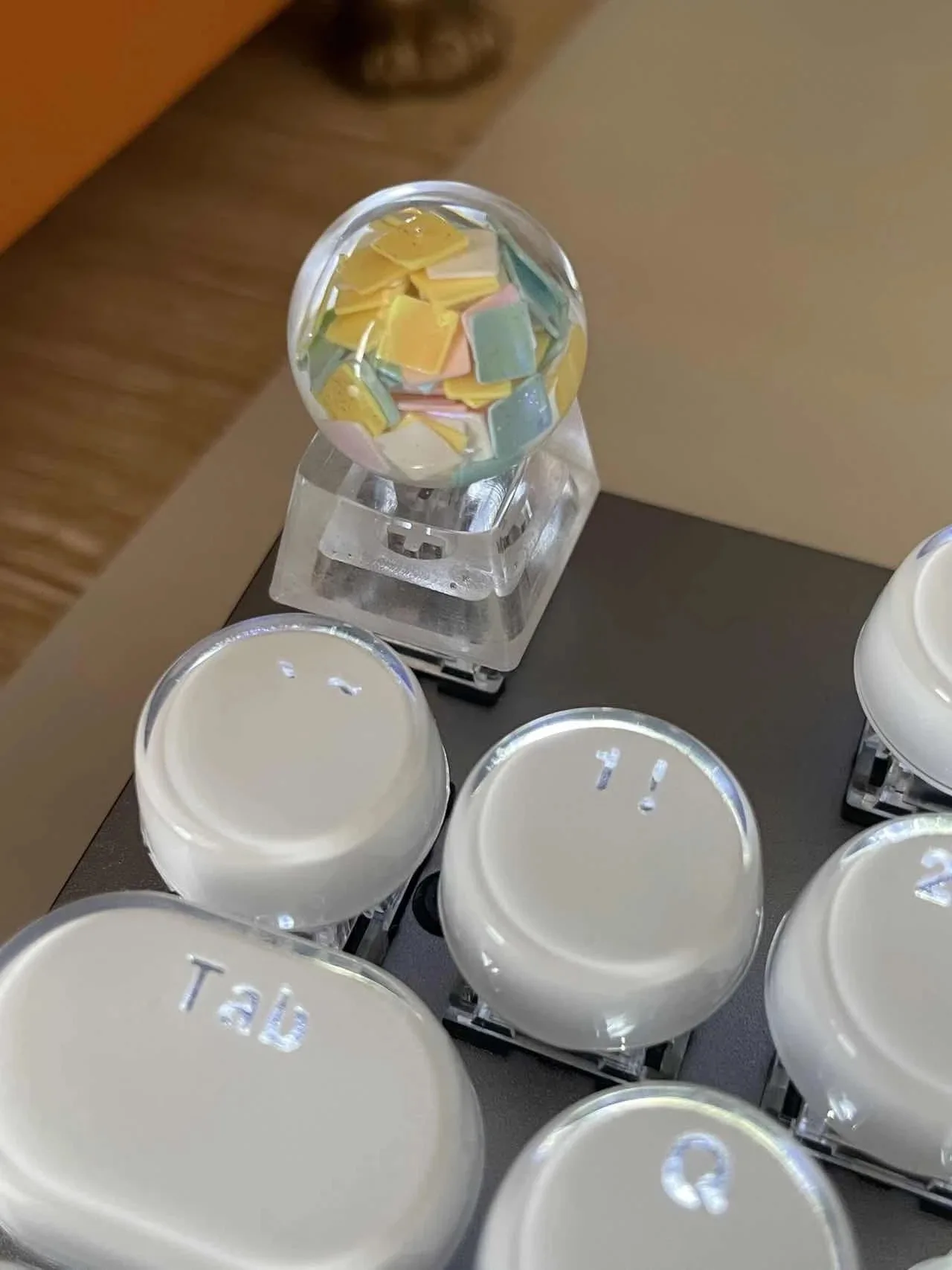 Tapa de tecla personalizada con bola de cristal, perfil OEM de resina transparente R4 para teclado mecánico