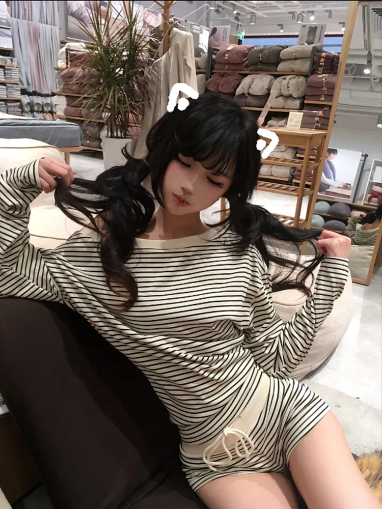 Tonngirls Y2k اليابانية قطعتين الدعاوى قبالة الكتف بلايز + شورت صغير الشارع الشهير خمر مخطط النساء مجموعات وتتسابق الكورية #4