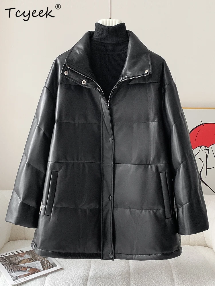 Tcyeek real pele de carneiro outono inverno alta pescoço mangas compridas preto engrossado comprimento médio feminino pato branco para baixo jaqueta veste femme