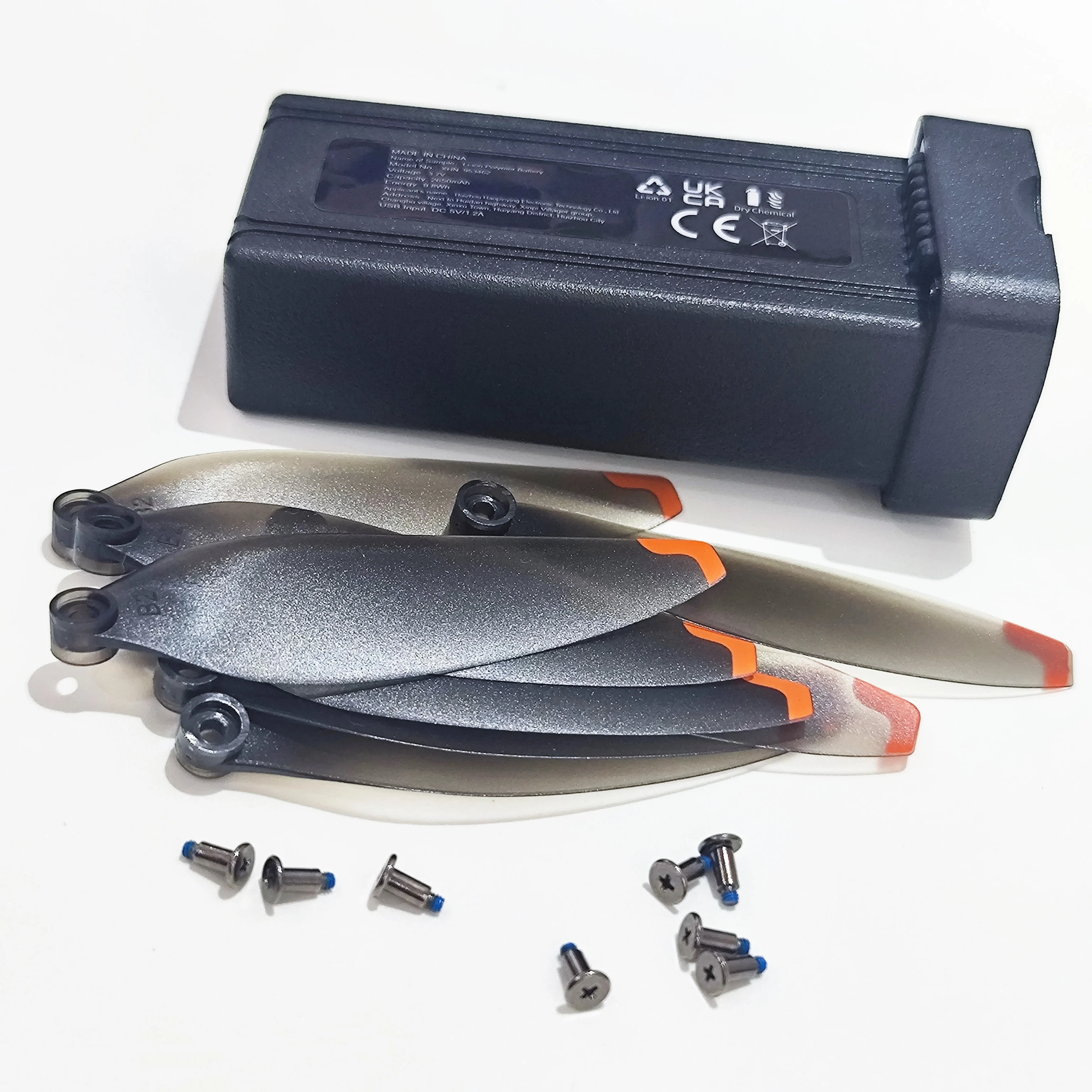 3.7V 2650mAh Lithium Battery + Blade Propeller 8PCS Maple Leaf Wings Fan Props for GT60 Drone GPS Foldable Brushless Quadcopter