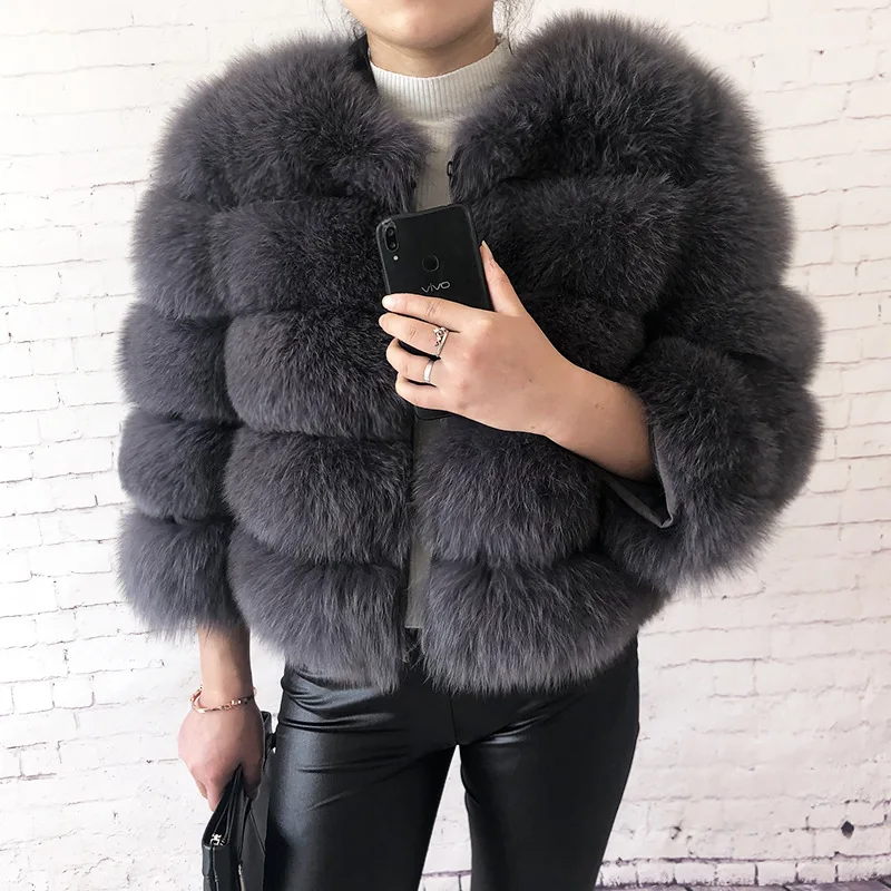 

Winter New True Fox Fur Grass Coat Fashionable and High end Young Coat for Women 2024