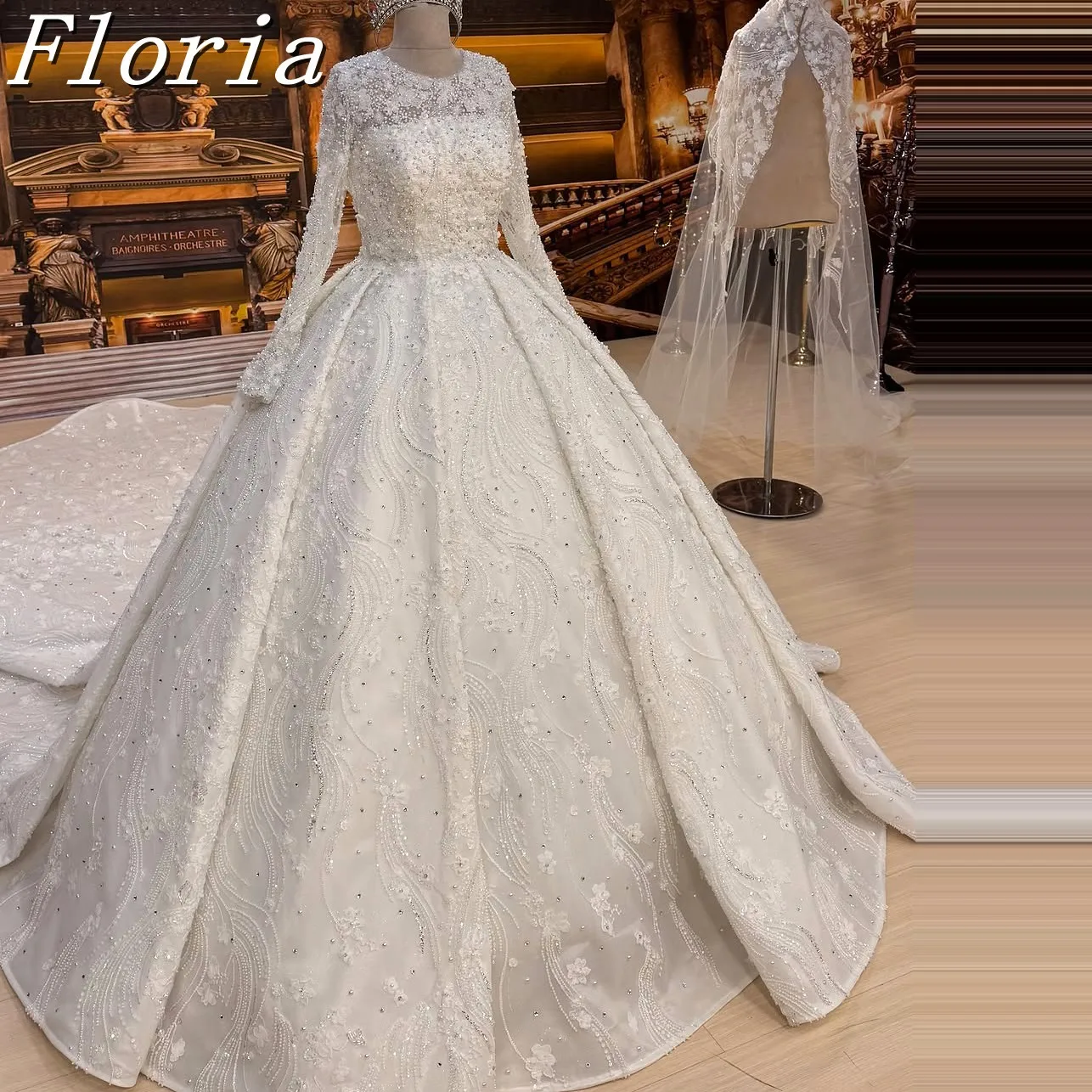 

Dubai Arabic Classic Lace Pearls Wedding Dresses Sequined Long Sleeves Bride Gown With Big Sweep Train A-line Vestidos De Novia