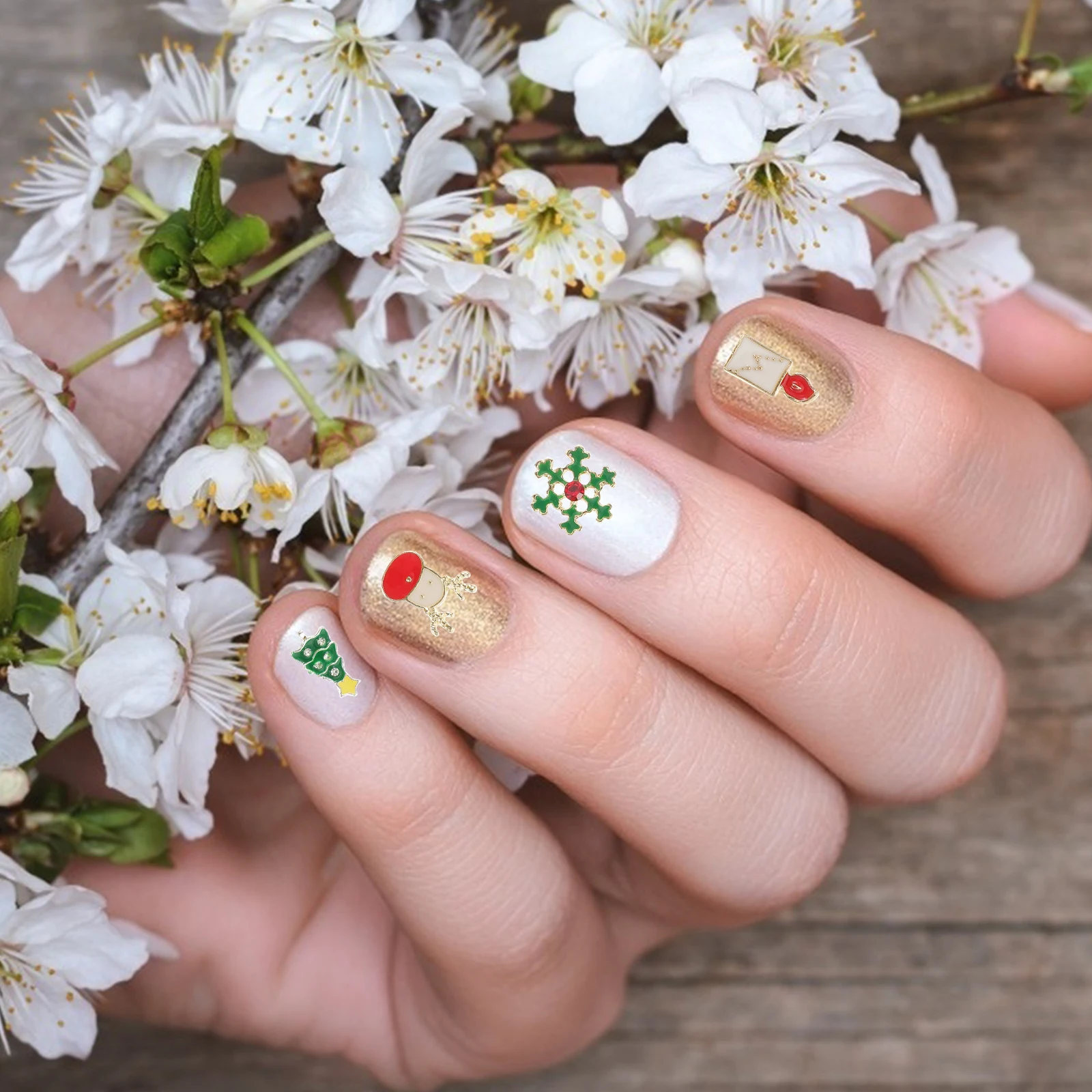 

50Pcs Xmas Nail Decoration Christmas Themed Manicure DIY Decors Durable Alloy Nail Art Manicure DIY Decor Xmas Cartoon Decor