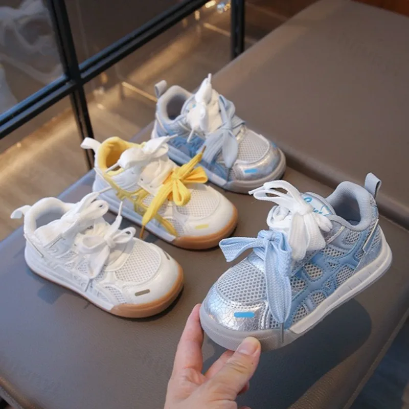 

Осень 2023, новая детская нишевая повседневная спортивная обувь с низким берцем, модные трендовые сетчатые дышащие удобные кроссовки на платформе для девочек