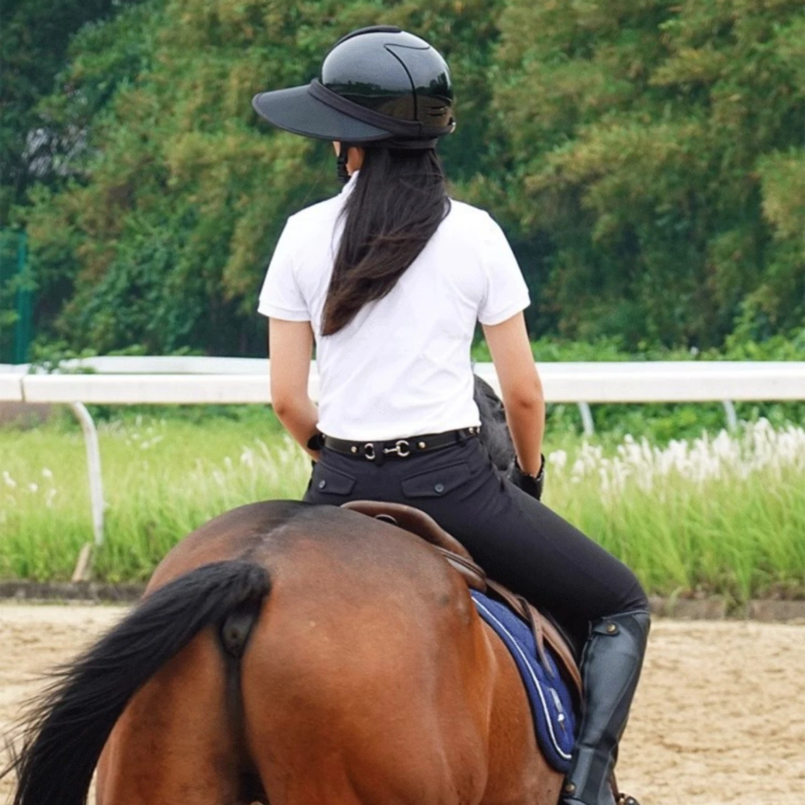 visiera-per-casco-da-equitazione-nera-opaca-protezione-per-casco-equestre-facile-da-installare-per-cavalieri