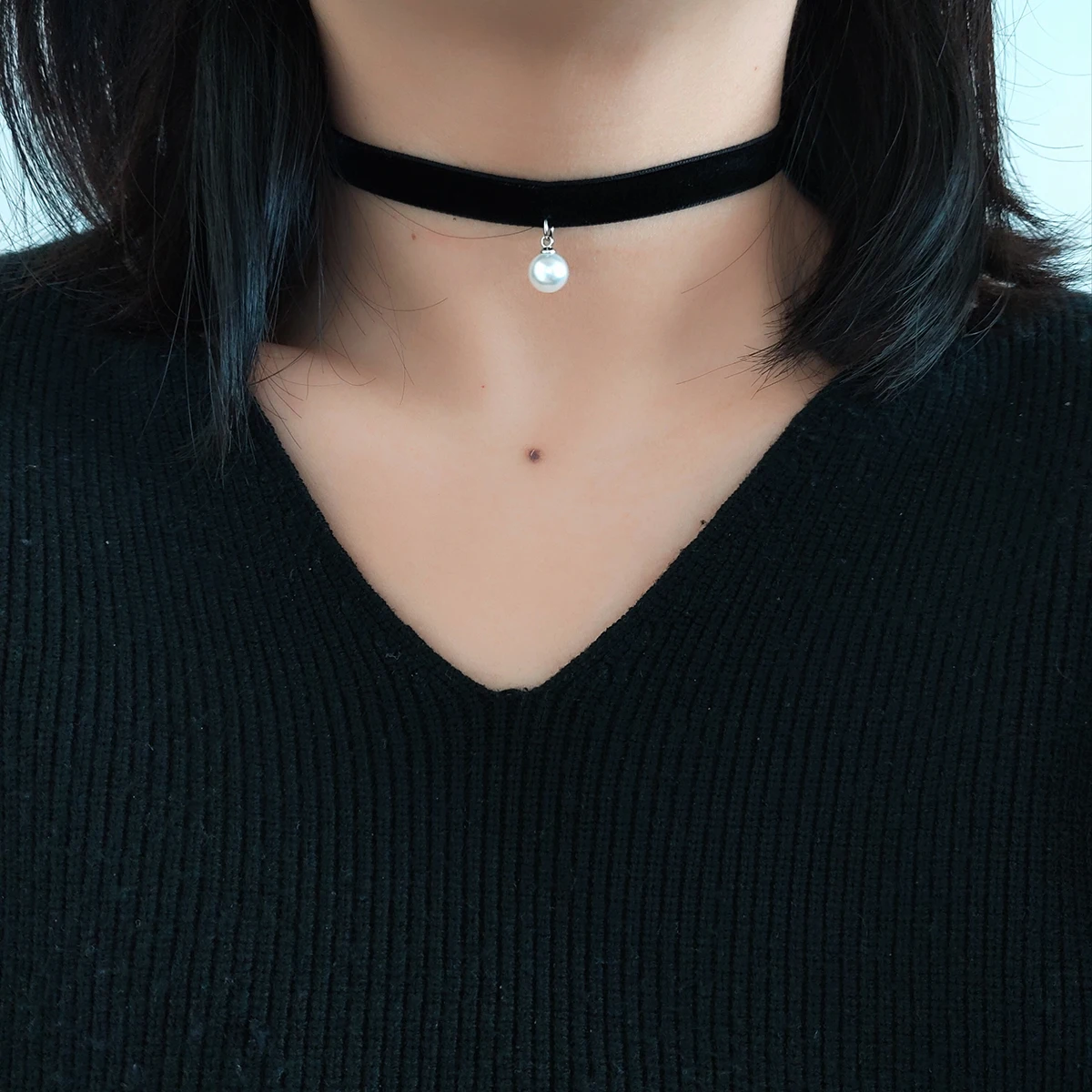 Vintage All-Matching Temperament Black Velvet Strap Faux Pearl Pendant Choker Neck Strap Choker Collar Choker Necklace Female