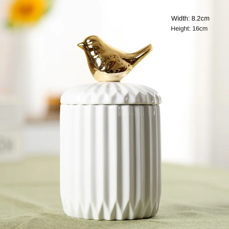 Nordic Chocolate Nut Storage Jar Sealed Ceramic Jar Wedding Gift Storage Box Candy Food Container Golden Bird Animal Decoration