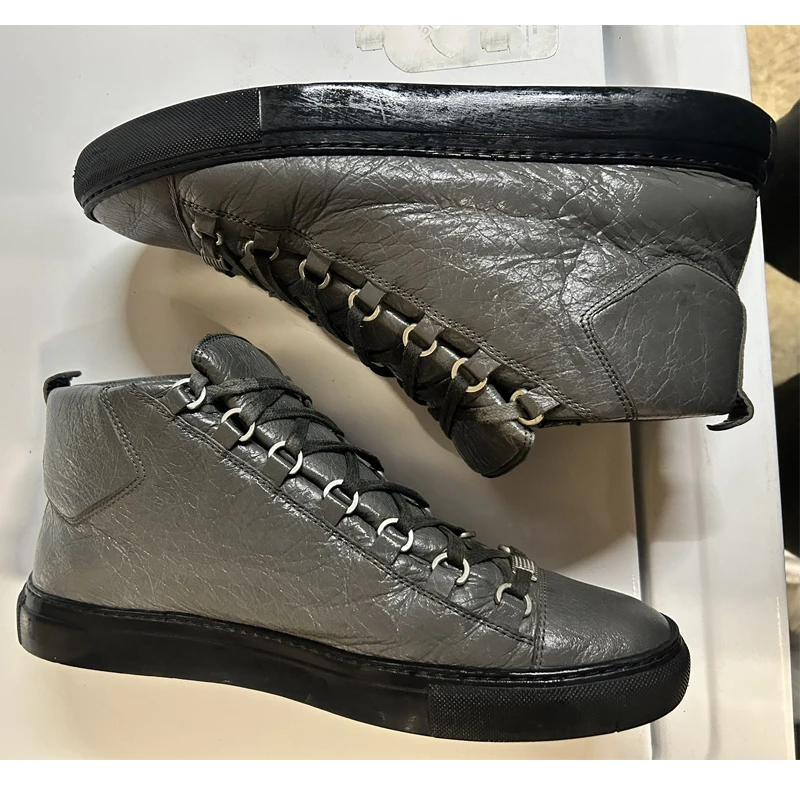 

Мужская серая повседневная обувь с высоким берцем из морщинистой кожи, модные кроссовки 2026, кроссовки на толстой подошве с перекрестными ремешками, модная мужская обувь