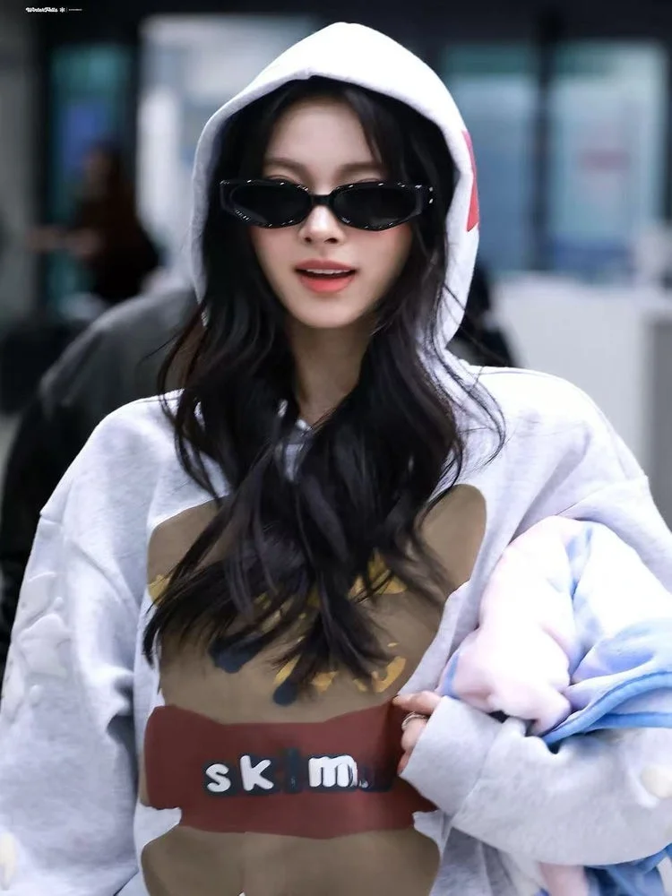 

New Autumn Winter Hoodie Women's Loose Fit Celebri Kardaian Patterned Sweatirt Street Sle Long Sve Thermal Cotton