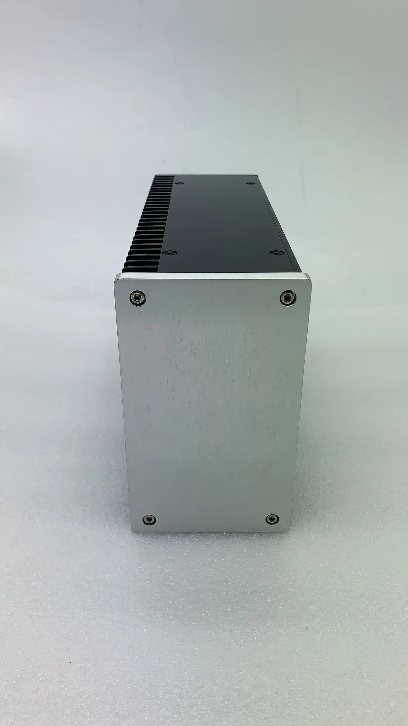 0915 Unilateral Heatsink Aluminum Case DIY Enclosure Vertical Chassis Amplifier Box