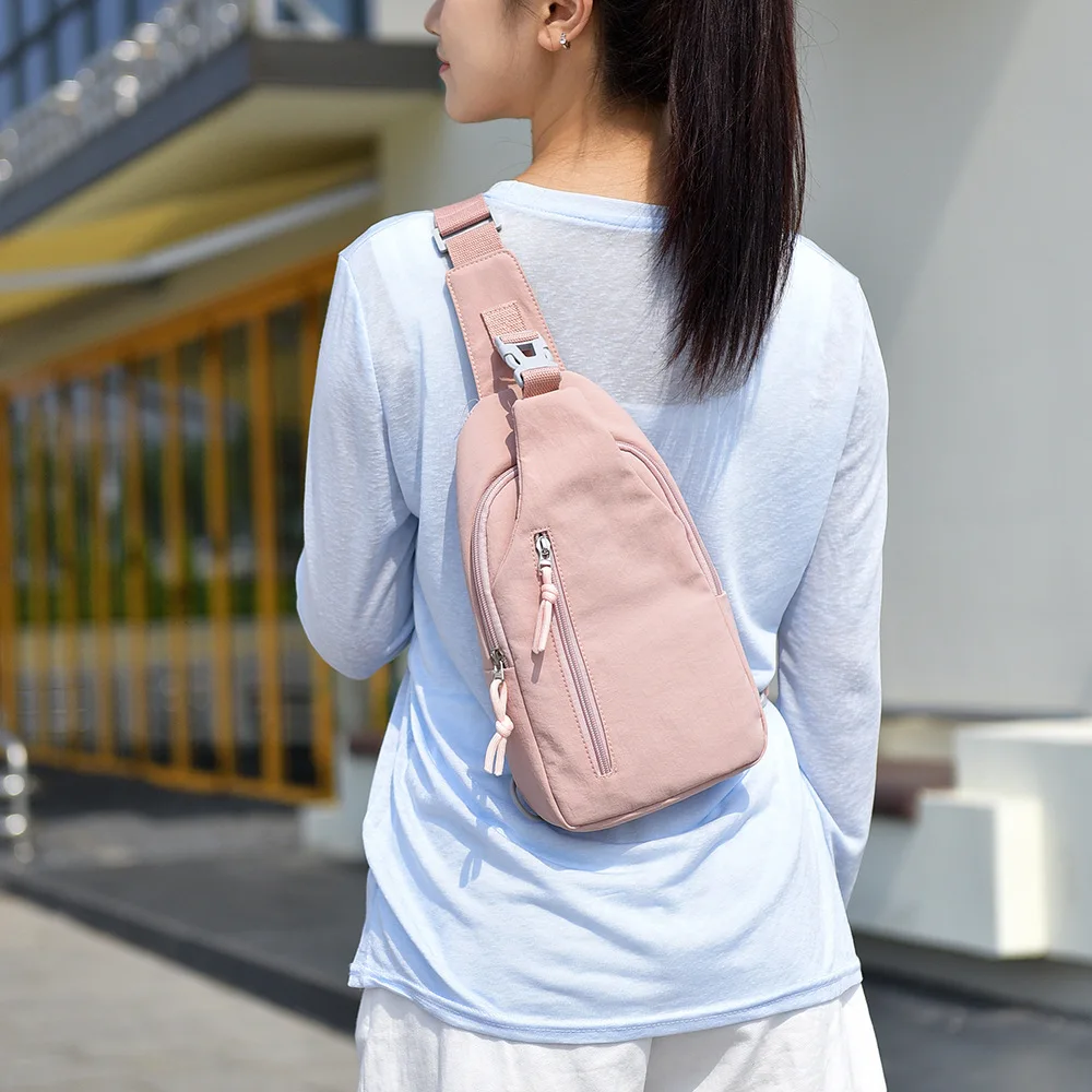 

2025 Men's Large Capacity Crossbody Bag Waterproof & Lightweight Casual Unisex Shoulder Bag Outdoor Sports Travel Commuting