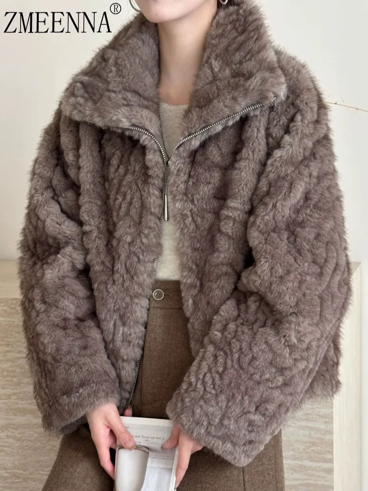 سترة نسائية دافئة من الفرو الصناعي من ZMEENNA معطف شتوي خارجي غير رسمي بياقة عالية وسحاب علوي تصميم فضفاض مناسب موضة ZM4545 #1