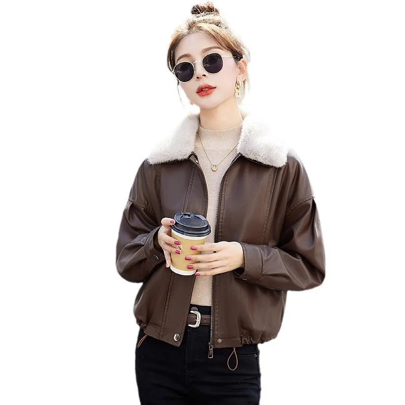 New in Jacket Detachable Fur Collar Women Coat 2025 Winter New Loose Small Short PU Jacket Hem Drawstring Designs Windproof Warm
