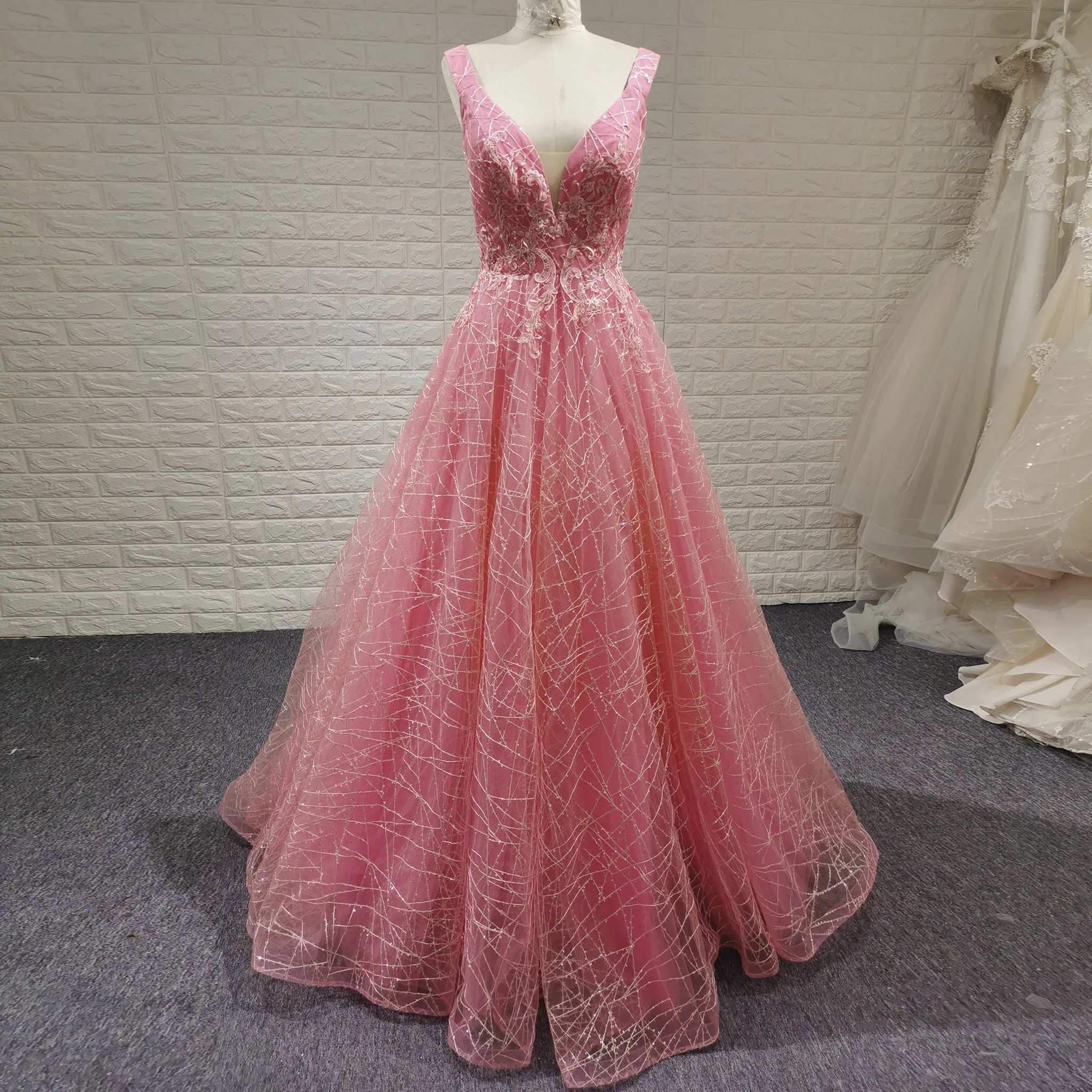 

Розовое платье для выпускного вечера Rosymae Элегантное сверкающее платье трапециевидной формы с v-образным вырезом и открытой спиной со шлейфом часовни для выпускного вечера, свадьбы, официальных мероприятий