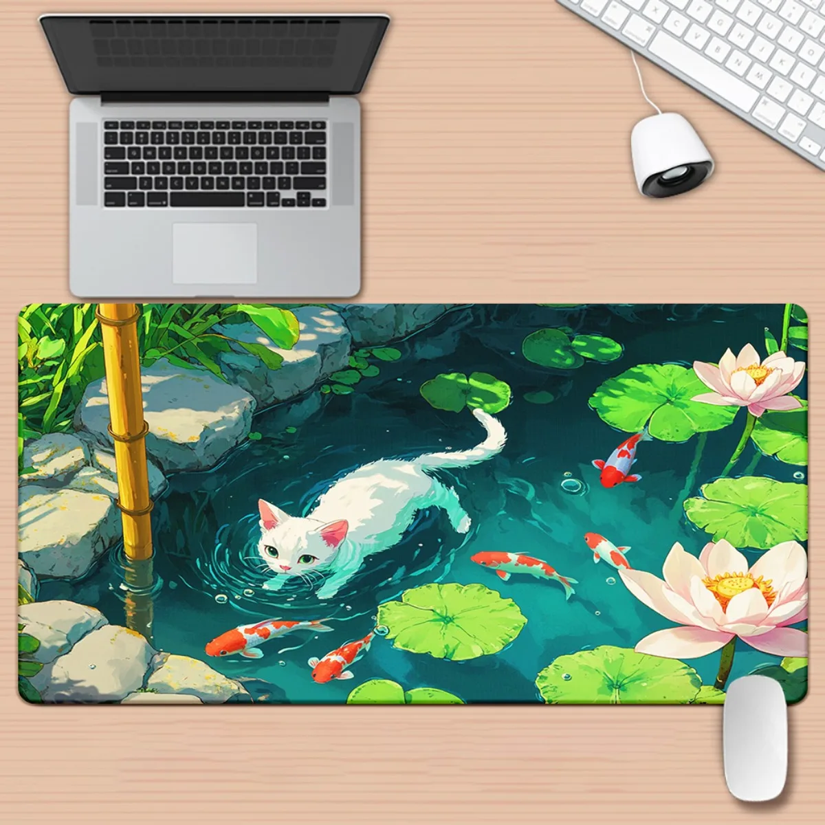 

The white cat mouse pad in the lotus pond is high-definition printed for gamers and home use, washable and of high quality