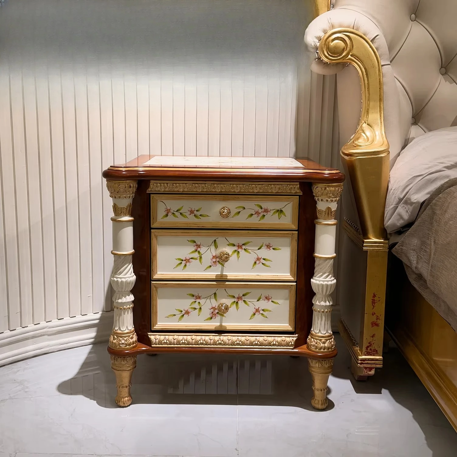 European Classical Antique Style Floral Hand Painted Wood Carved Bedroom Furniture French Luxury Bedside Table Nightstand