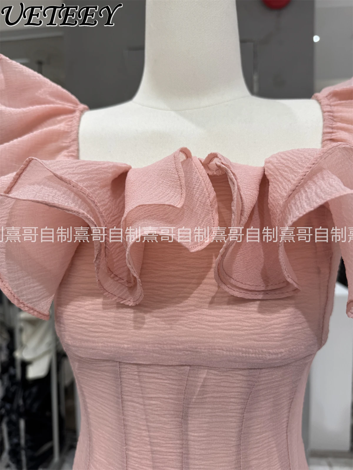 Temperamento francês vento suave gola quadrada cor sólida vestido de manga voadora verão novo high-end único lindo bud vestidos