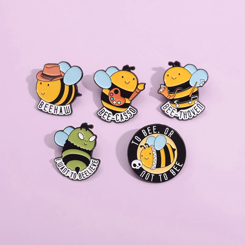 Funny Bee Enamel Pins Creative Animal Brooches Lapel Badge Cartoon Beeman I Want To Beelieve Pun Accessories Gift for Friends