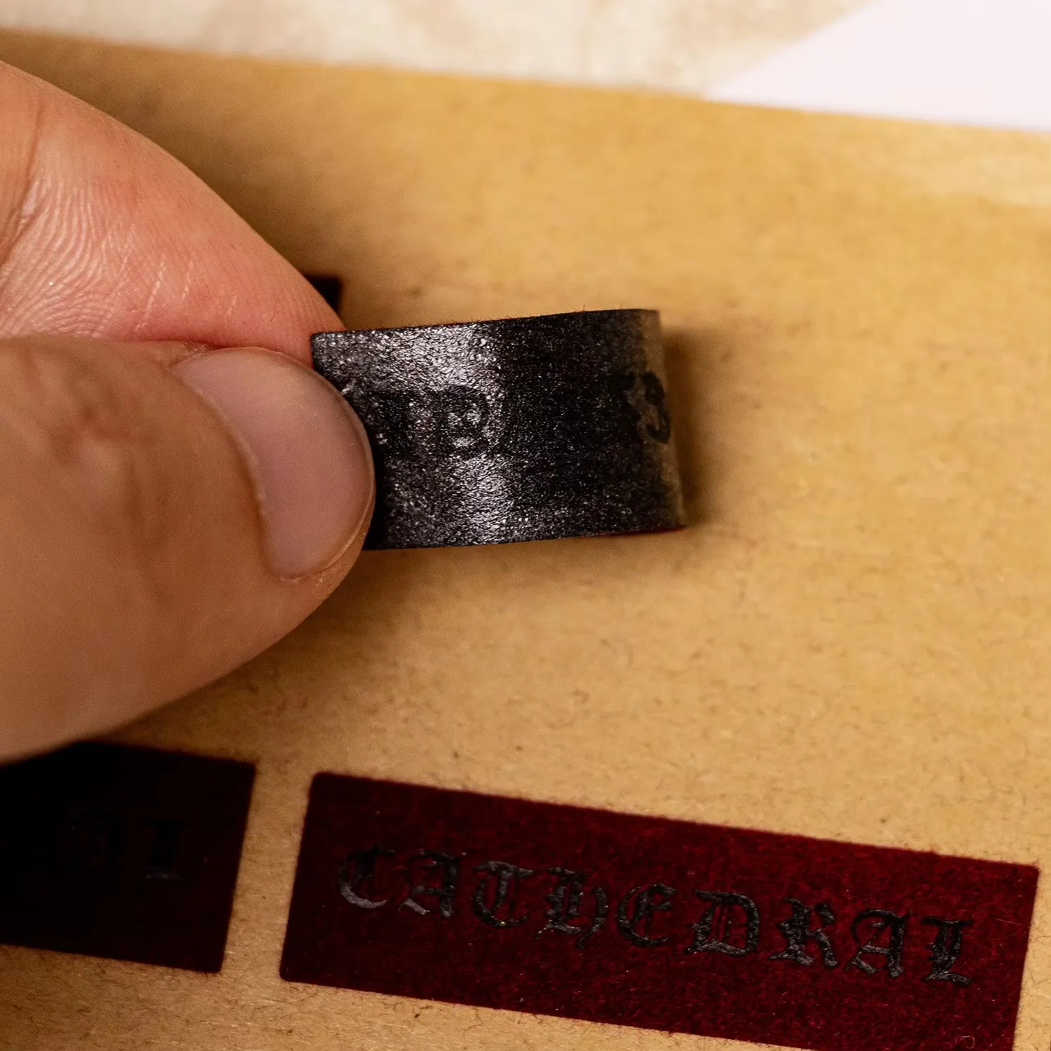 تسميات PU الفاخرة المخصصة | ملصقات جلدية منقوشة | ذاتية اللصق | تغليف عطور الشموع #4