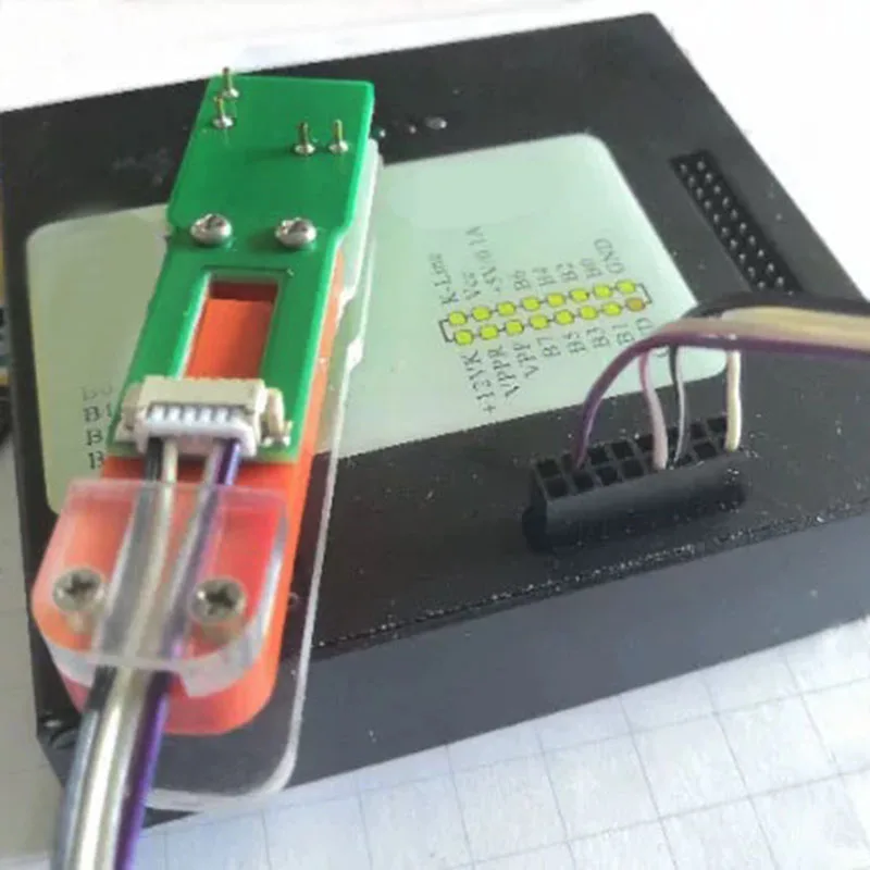 Automotive Footwell Light Control Module Test Bench for Circuit Maintenance, Programming and Debugging
