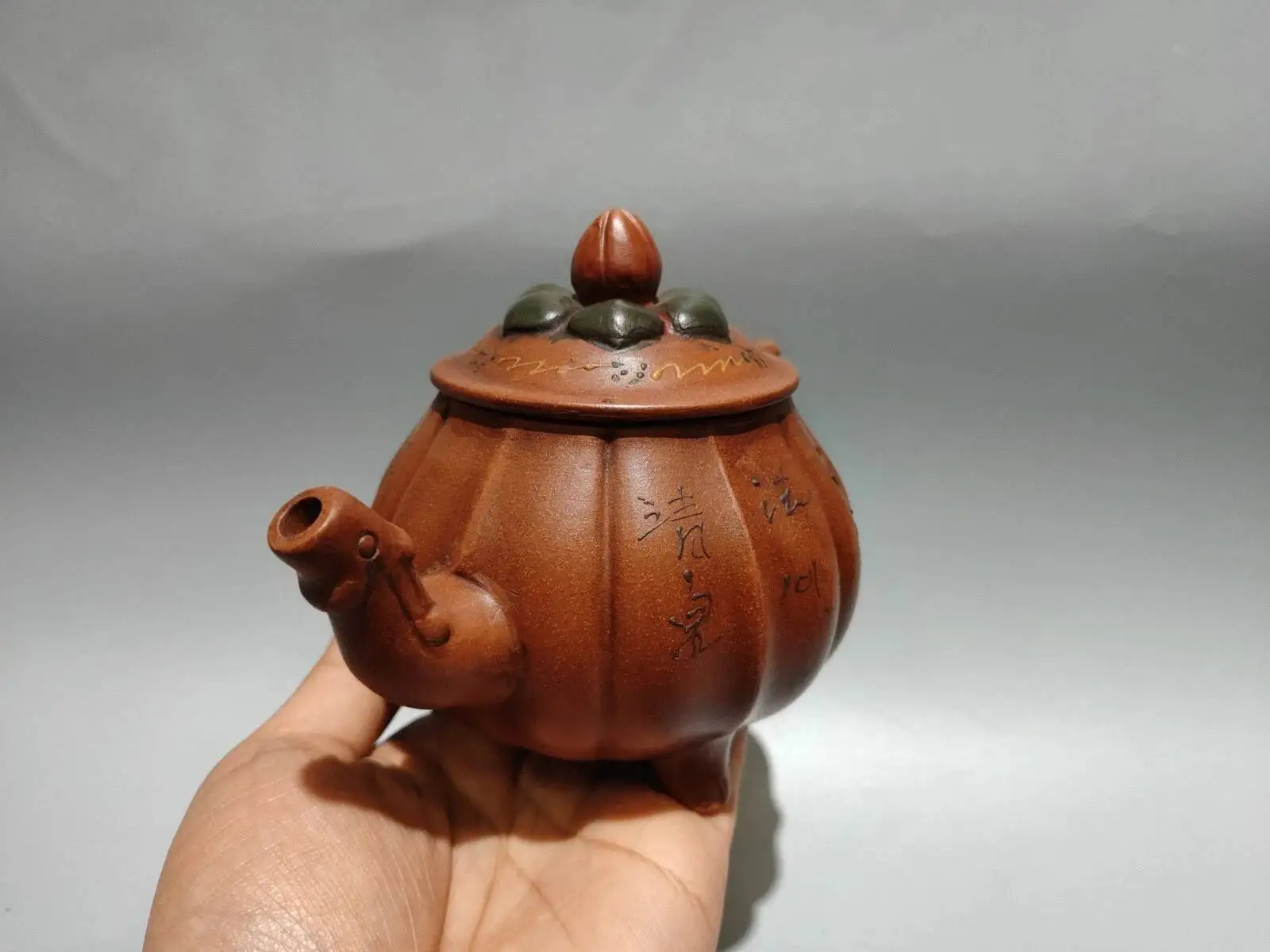 China Yi Xing Zisha Clay Handmade Exquisite Teapot Three-Portions Tea Pot  320cc