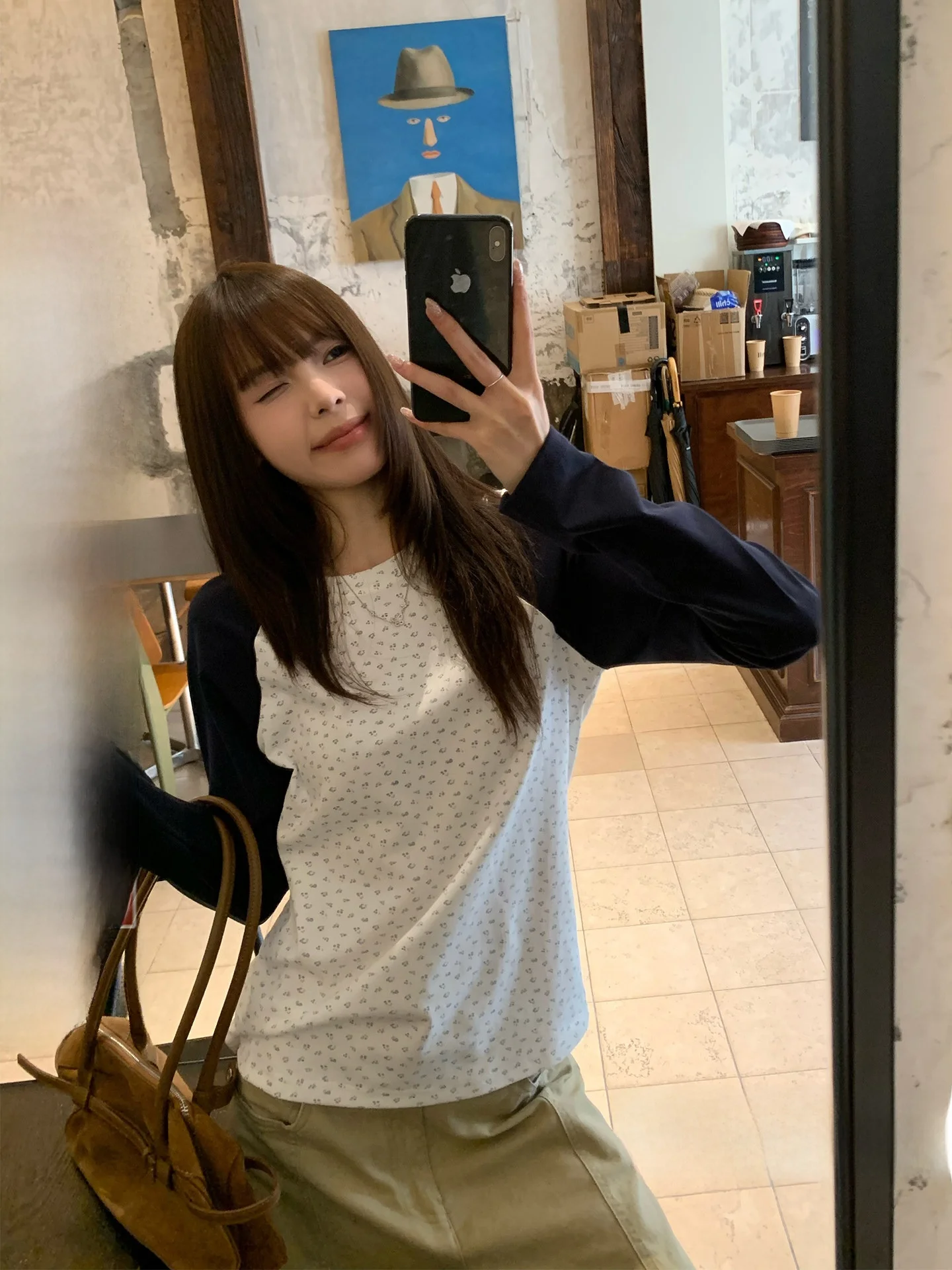 Loose round Neck Floral Print Base Shirt Women's Korean Style Top Autumn Season Comfortable Inner Wear T-shirt Standard Fit