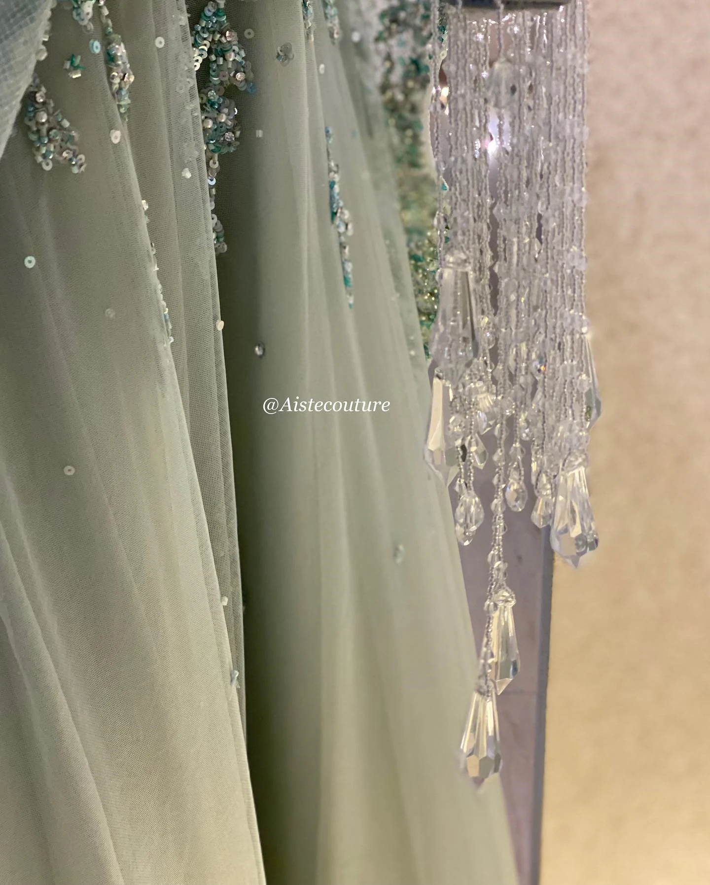 FATAPAESE Customized Prom Evening Gown with Flowy Sleeves Off-Shoulder Glitter Cathedral Tail فساتين مناسبة رسميةFormal Ba