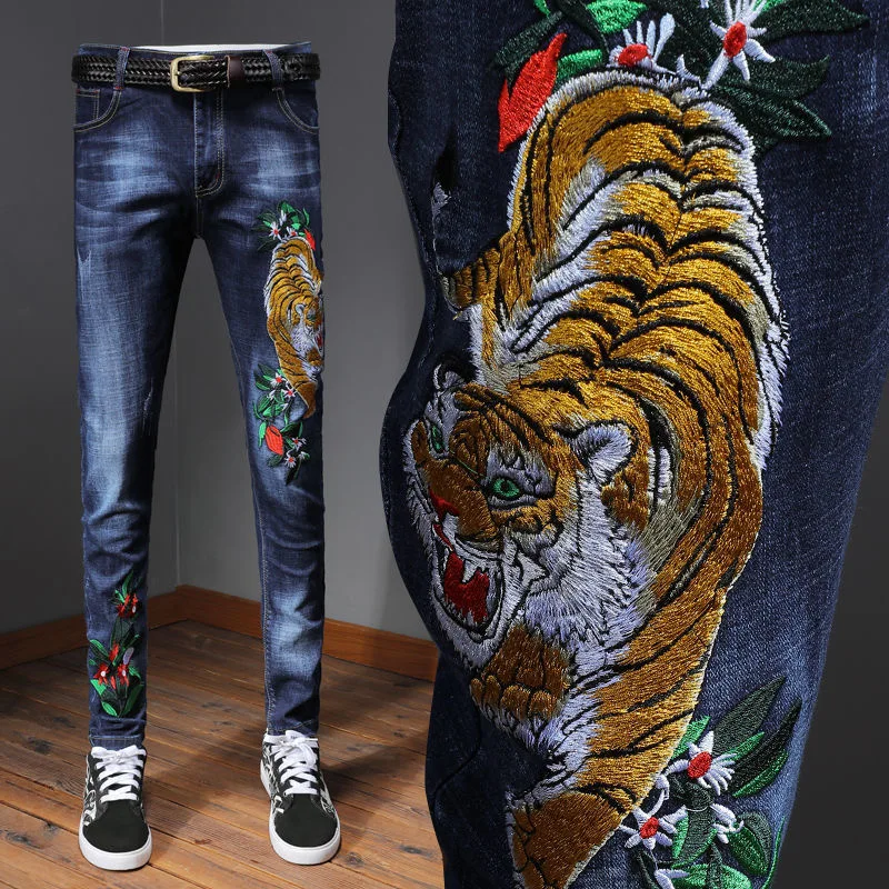 Men\'s Tiger Embroidered Jeans Men\'s Autumn and Winter New Spirit Guy Korean Fashion Versatile Slim Pants with Small Feet Trouser