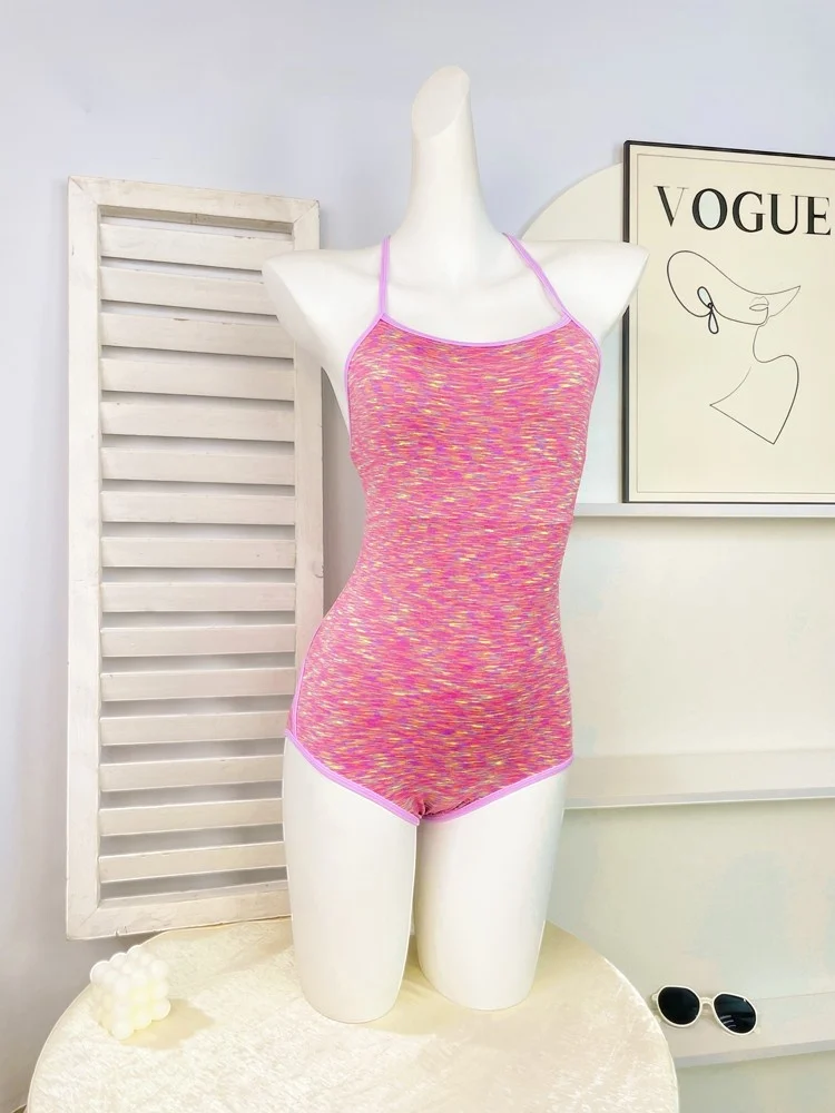 

Colored Swimwear Low Cut Full Coverage Butt e Swimsuit Chlorine Resistant Girls Surfing Swimsuit