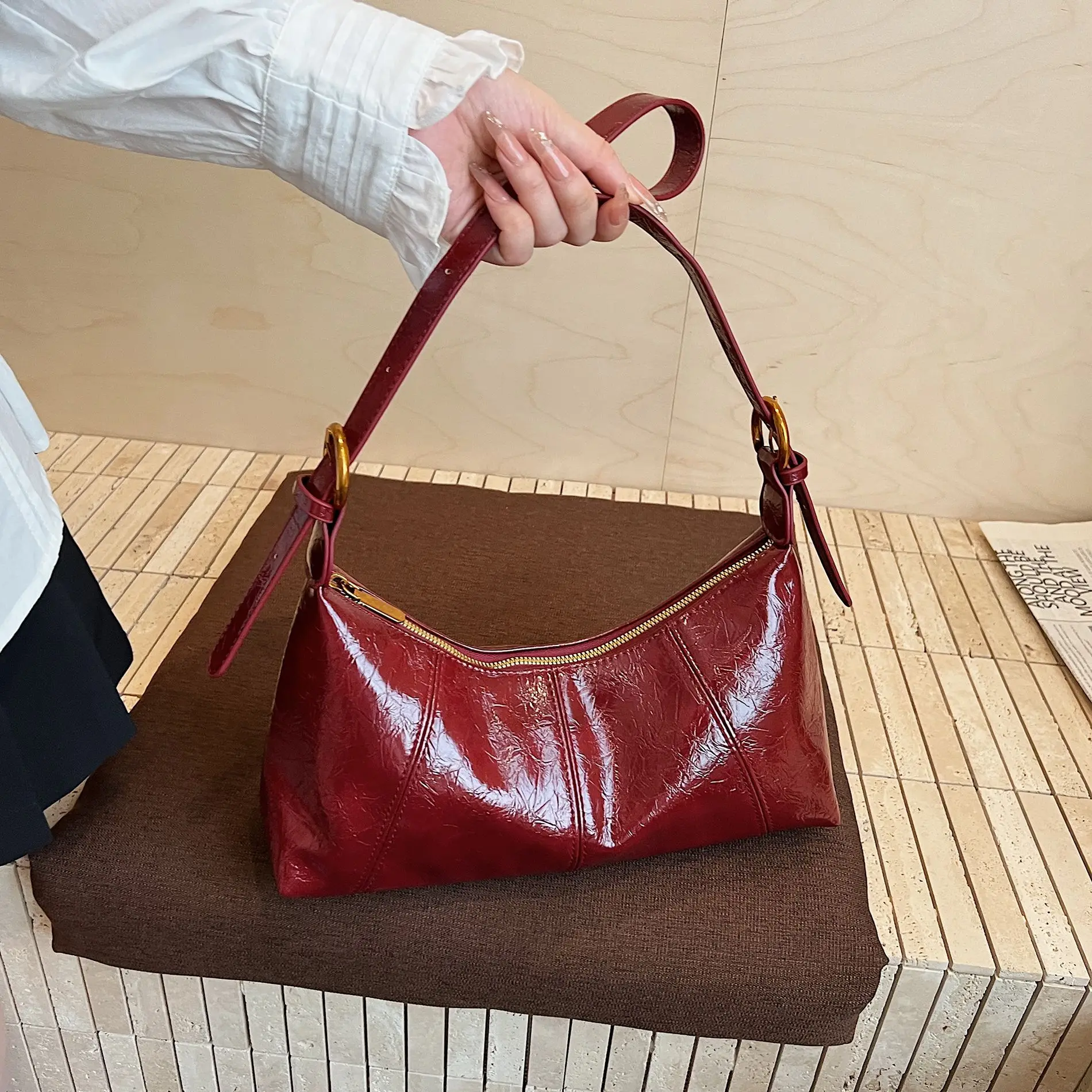 

2025 New Retro Maillard Underarm Bag for Women - Trendy, Niche Design, Crossbody & Shoulder Styles