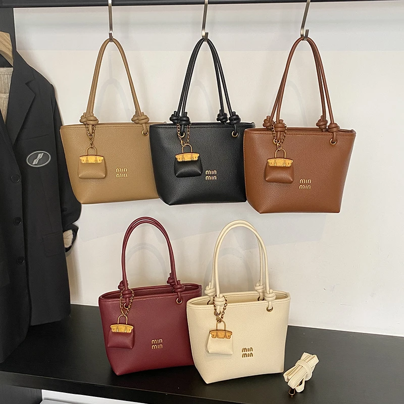 Women's Luxury Leather Classic Fashion Designer Shoulder Bag Elegant Crossbody Tote Handbag For Daily Professional Style