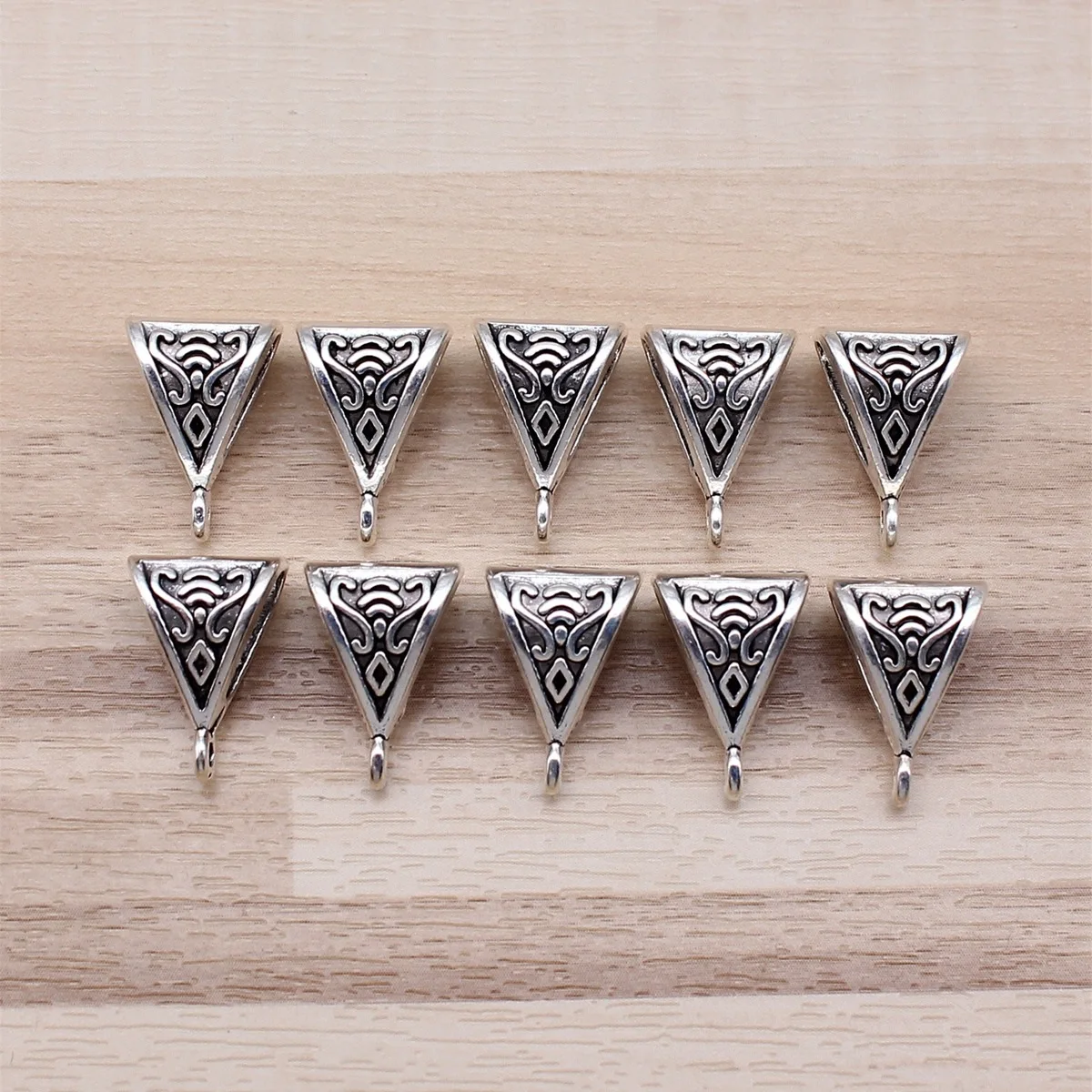 IFOCUS 10pcs/Lot Triangle Hanging Buckle Beads Bails For DIY Jewelry Making Zinc Alloy 16x11x9mm/0.63x0.43x0.35inch