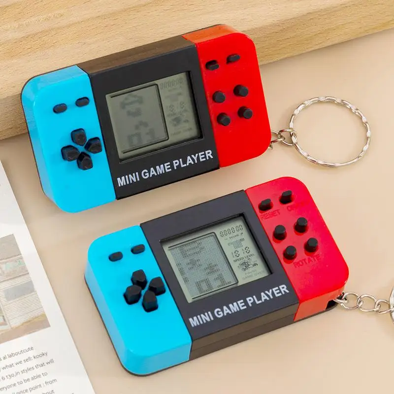 Classic Nostalgic  Game Keychain Small Pendant Handheld Electronic Game Console Handheld Toy