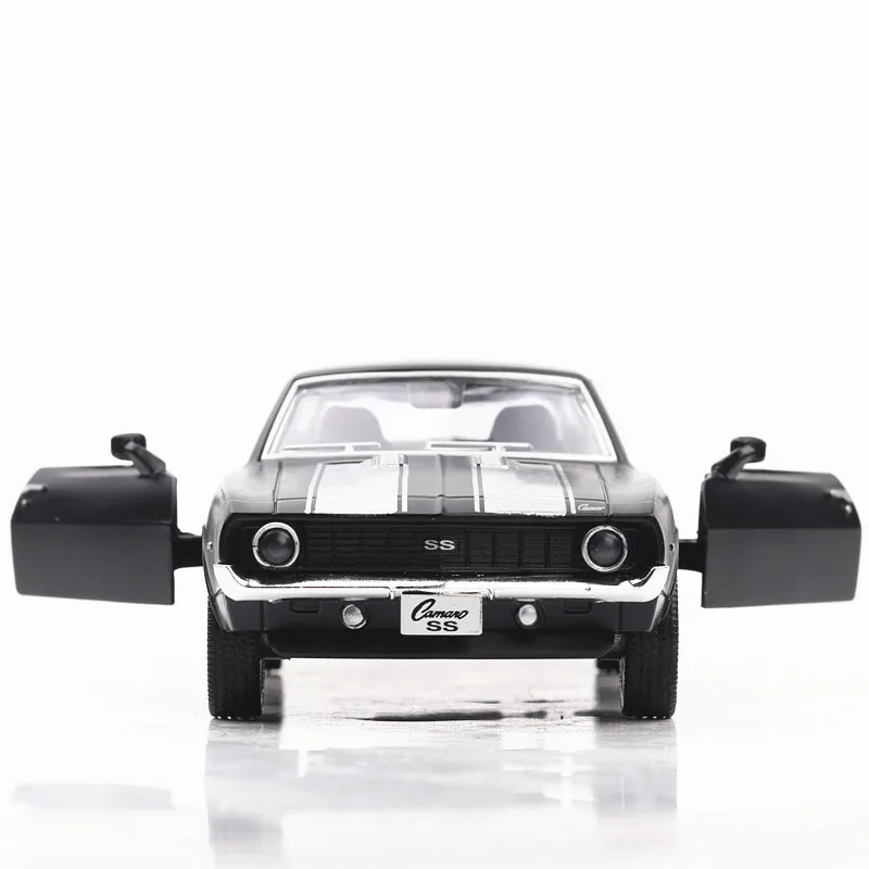 1:36 Chevrolet USA 1969 Camaro SS Vintage Matte Black Diecast Metal Car Model Toy For Collection Gift Kids A318