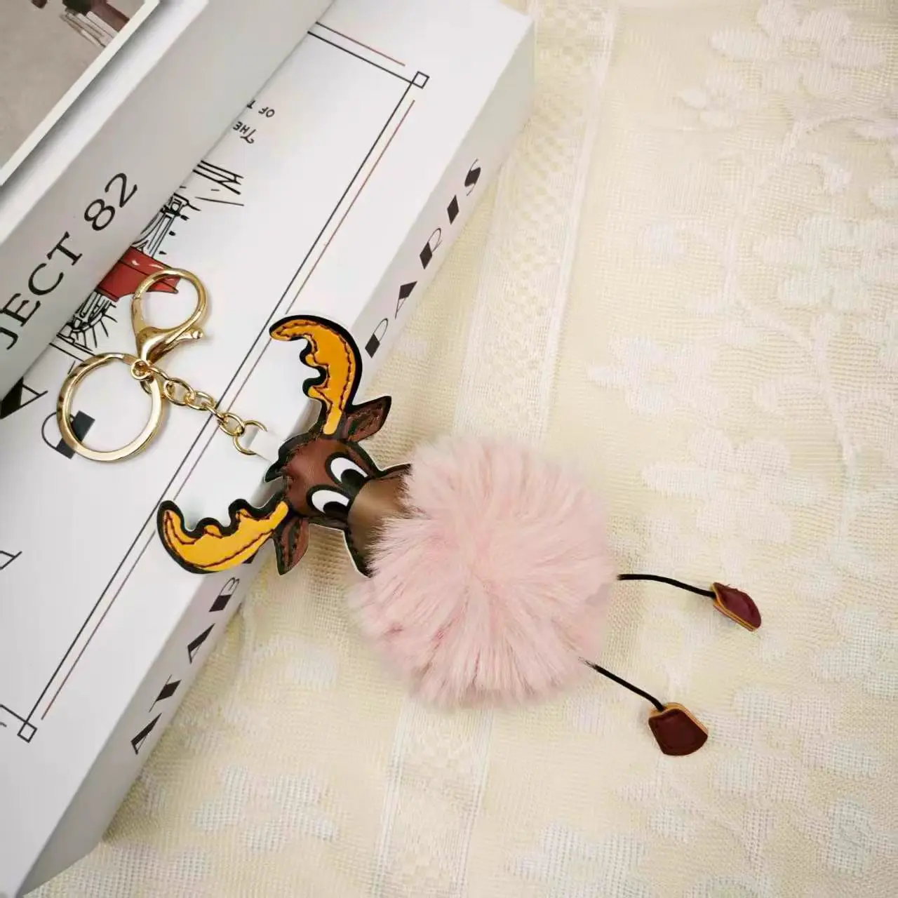 Christmas Fuzzy Ball Keychain Pendants Faux Otter Rabbit Plush Keychain Women's Handbags Keychain Charms Car Keys Decorations